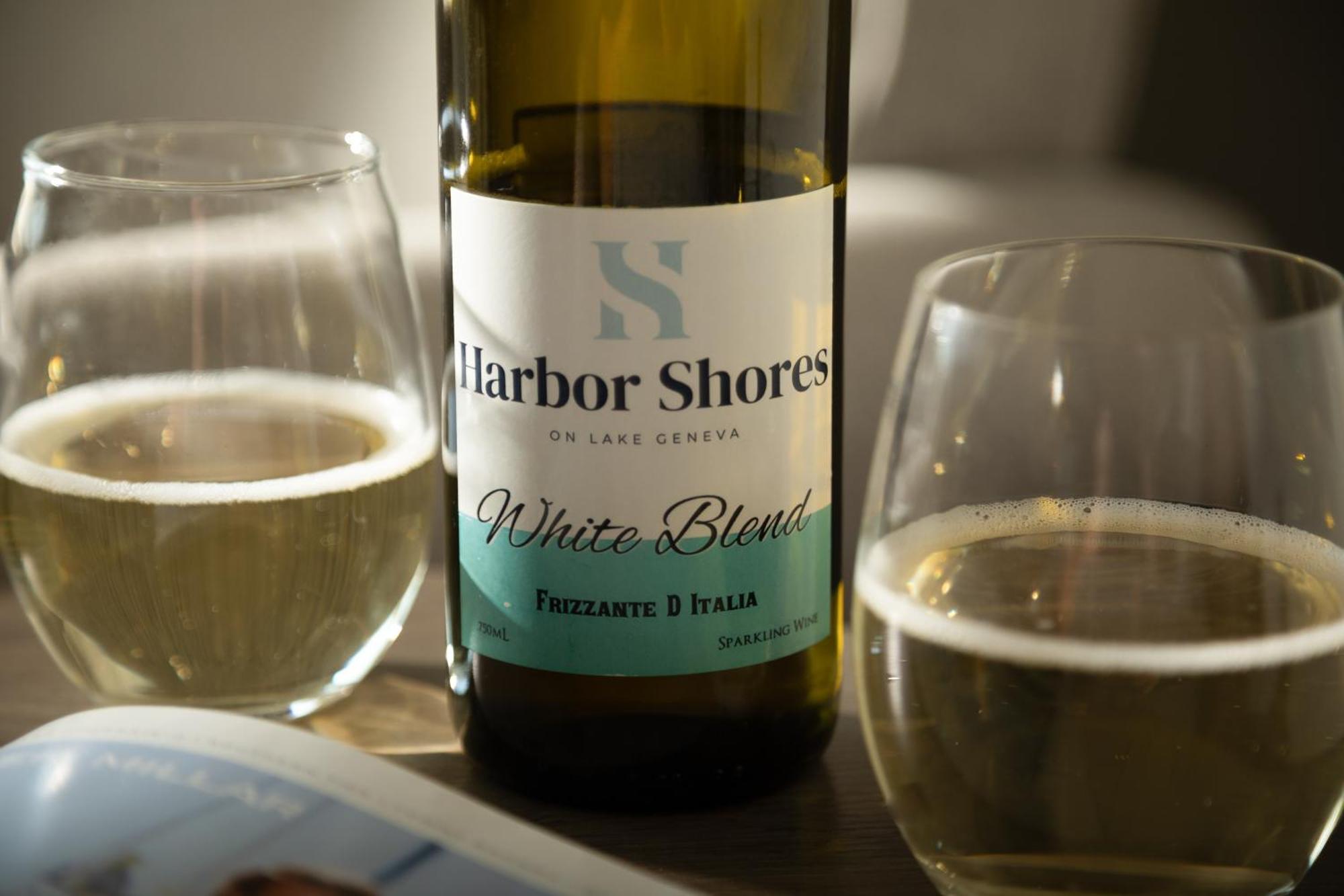 Harbor Shores On Lake Geneva Exterior foto